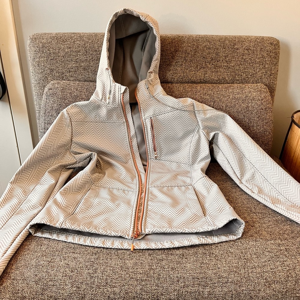 Mondetta Woman’s Jacket.